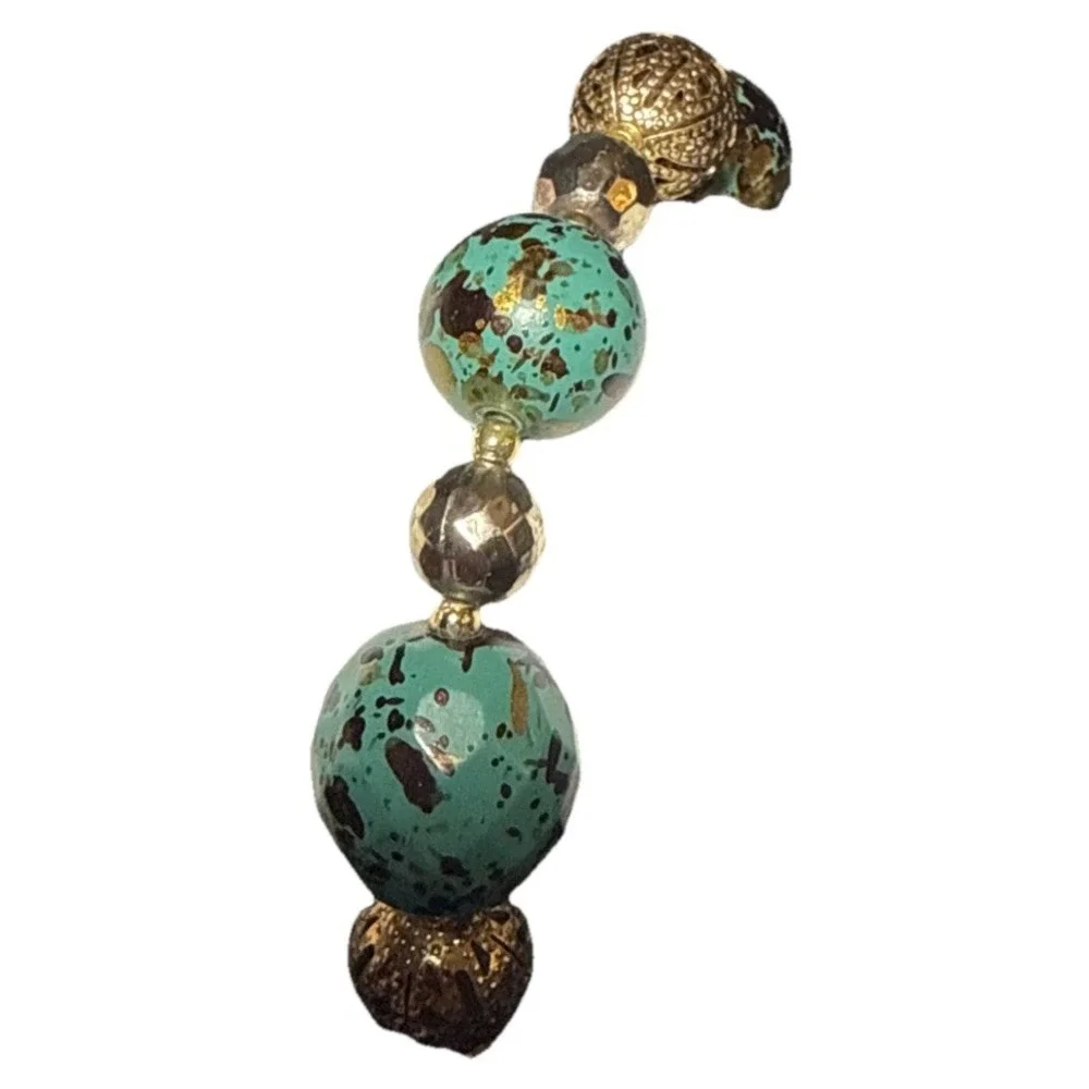 Faux Turquoise and Gold Tone Beaded Stretch Bracelet J22